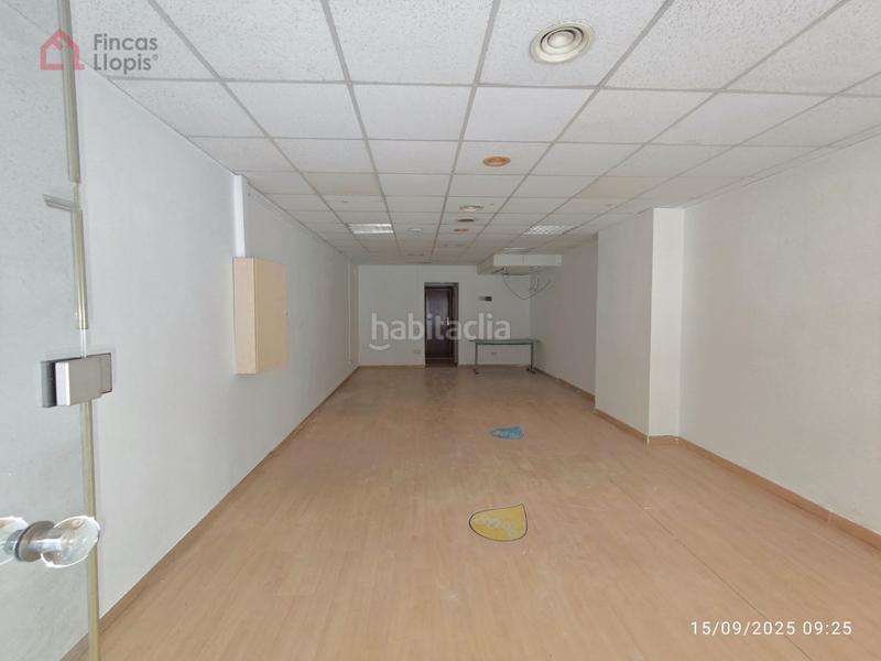 Foto 0d8f06bb-eb43-4a99-b78b-9c1c533148fa. Local comercial a calle alts forns 68 a La Marina del Port Barcelona Foto 0d8f06bb-eb43-4a99-b78b-9c1c533148fa. Local comercial a calle alts forns 68 a La Marina del Port Barcelona