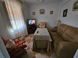 Affitto Casa in Guaro. Casa guaro 5 habitaciones, 1 baño para empresas trabajadores Affitto Casa in Guaro. Casa guaro 5 habitaciones, 1 baño para empresas trabajadores