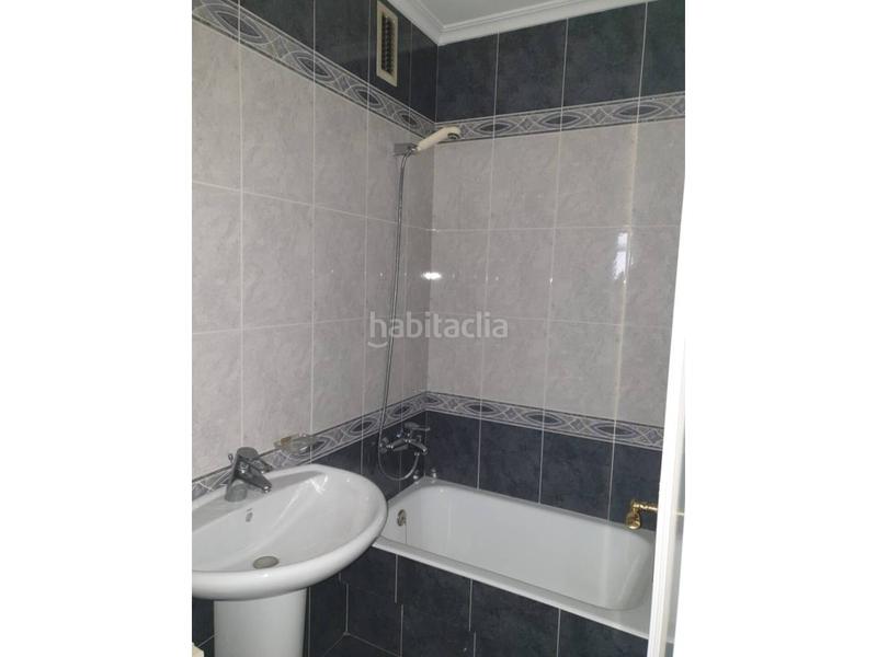 Foto ce0a4f67-3b4f-42c2-a4a3-5da3d6611549. Pis amb calefacció a Centro Ourense Foto ce0a4f67-3b4f-42c2-a4a3-5da3d6611549. Pis amb calefacció a Centro Ourense
