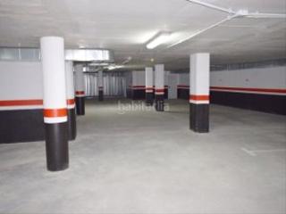 Parking voiture à Carretera huesca a francia 4. Plazas de garaje escarrilla Parking voiture à Carretera huesca a francia 4. Plazas de garaje escarrilla