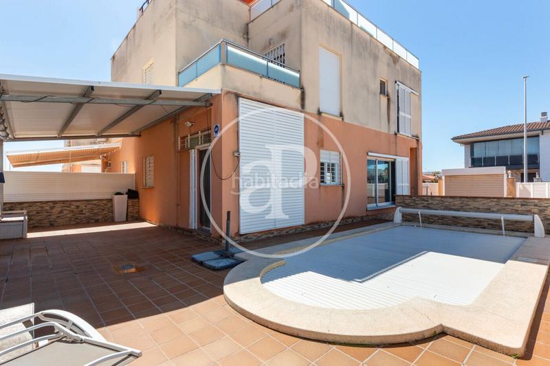 Foto 67f770e8-860e-4d1b-8af7-ce15bdfc6d75. Casa aparellada amb calefacció aparcament piscina a Burriana Foto 67f770e8-860e-4d1b-8af7-ce15bdfc6d75. Casa aparellada amb calefacció aparcament piscina a Burriana