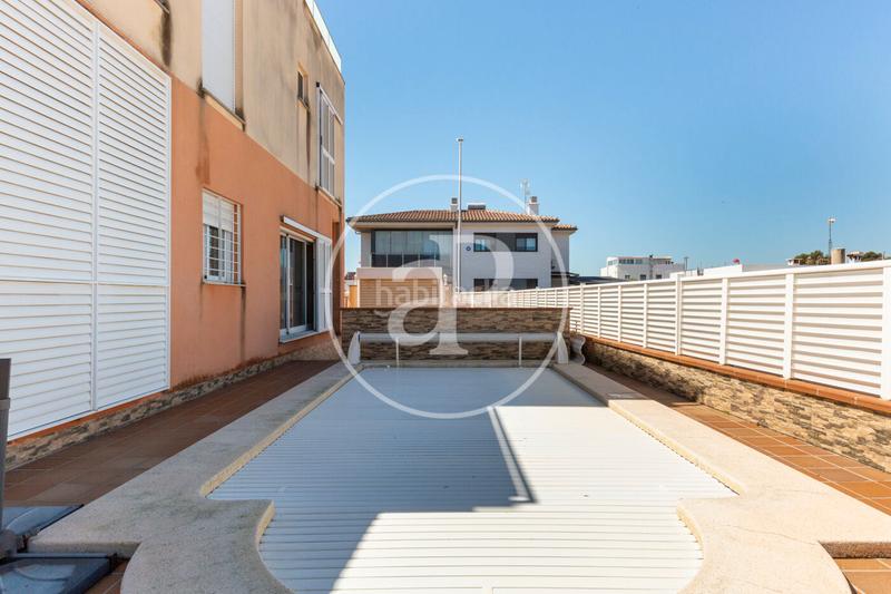 Foto a1385d4b-280b-4f98-a8ef-ac78dc71e8f4. Casa aparellada amb calefacció aparcament piscina a Burriana Foto a1385d4b-280b-4f98-a8ef-ac78dc71e8f4. Casa aparellada amb calefacció aparcament piscina a Burriana