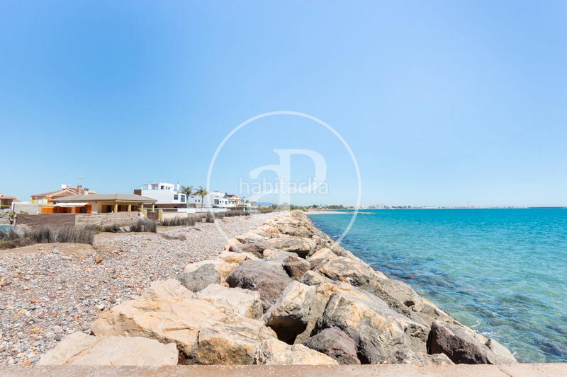 Foto a5ac706b-d2a7-4915-8c4f-f0f198e6815d. Casa aparellada amb calefacció aparcament piscina a Burriana Foto a5ac706b-d2a7-4915-8c4f-f0f198e6815d. Casa aparellada amb calefacció aparcament piscina a Burriana