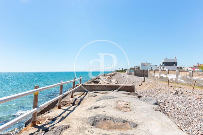 Foto ff40a816-2da5-4fba-834d-18606d5f981b. Casa aparellada amb calefacció aparcament piscina a Burriana Foto ff40a816-2da5-4fba-834d-18606d5f981b. Casa aparellada amb calefacció aparcament piscina a Burriana