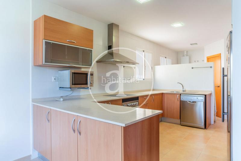 Foto 0ad048b2-0a84-4c63-8ebb-0b56e63b8130. Rent penthouse with heating parking pool in Torre en Conill-Cumbres de San Antonio Bétera Foto 0ad048b2-0a84-4c63-8ebb-0b56e63b8130. Rent penthouse with heating parking pool in Torre en Conill-Cumbres de San Antonio Bétera