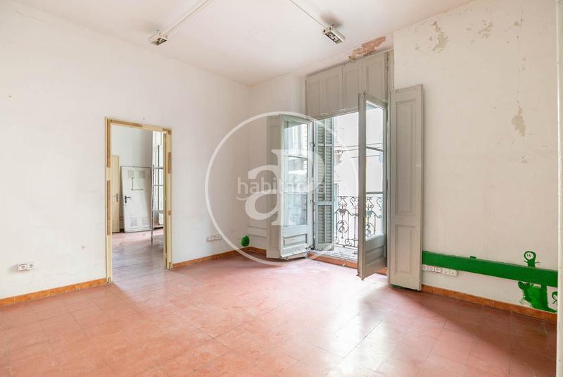 Foto 3a4330bd-2c6a-43ba-9781-5a6740c1e19c. Pis amb calefacció a Gòtic Barcelona Foto 3a4330bd-2c6a-43ba-9781-5a6740c1e19c. Pis amb calefacció a Gòtic Barcelona