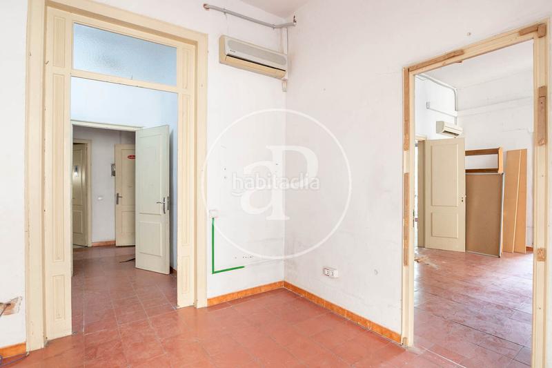 Foto 8688dac4-15b1-4561-9d0d-e2cf121fbb01. Pis amb calefacció a Gòtic Barcelona Foto 8688dac4-15b1-4561-9d0d-e2cf121fbb01. Pis amb calefacció a Gòtic Barcelona