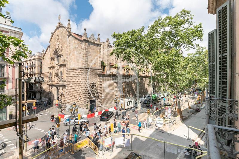 Foto eeb4d1a3-1bb0-4988-9a85-847ba3c16fa3. Pis amb calefacció a Gòtic Barcelona Foto eeb4d1a3-1bb0-4988-9a85-847ba3c16fa3. Pis amb calefacció a Gòtic Barcelona
