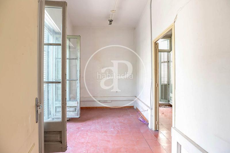 Foto f0590b0e-0259-40bd-a4bd-077b49297fc7. Pis amb calefacció a Gòtic Barcelona Foto f0590b0e-0259-40bd-a4bd-077b49297fc7. Pis amb calefacció a Gòtic Barcelona