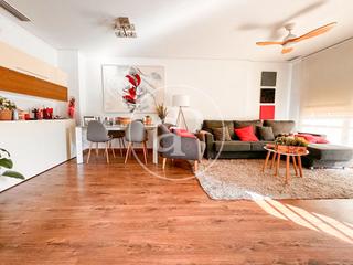 Maison jumelée à Nuevo Centro. Chalet adosado en venta en el puerto de sagunto Maison jumelée à Nuevo Centro. Chalet adosado en venta en el puerto de sagunto