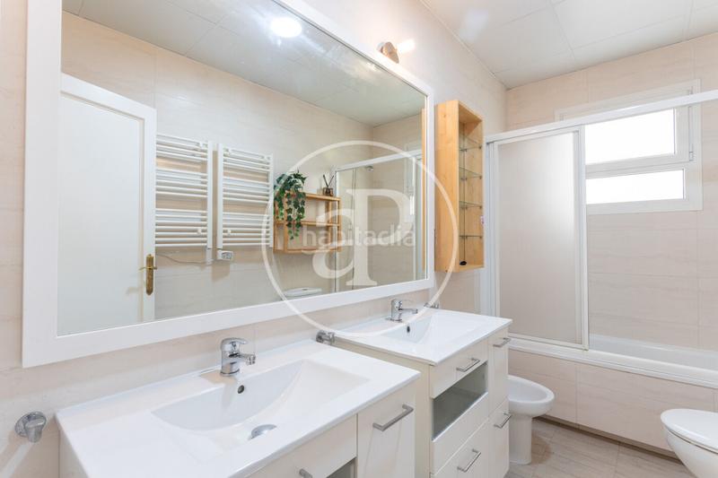 Foto aea511e3-37fe-47c3-8912-3ad95a4c0f9e. Miete etagenwohnung mit heizung parking in Sant Gervasi - Galvany Barcelona Foto aea511e3-37fe-47c3-8912-3ad95a4c0f9e. Miete etagenwohnung mit heizung parking in Sant Gervasi - Galvany Barcelona