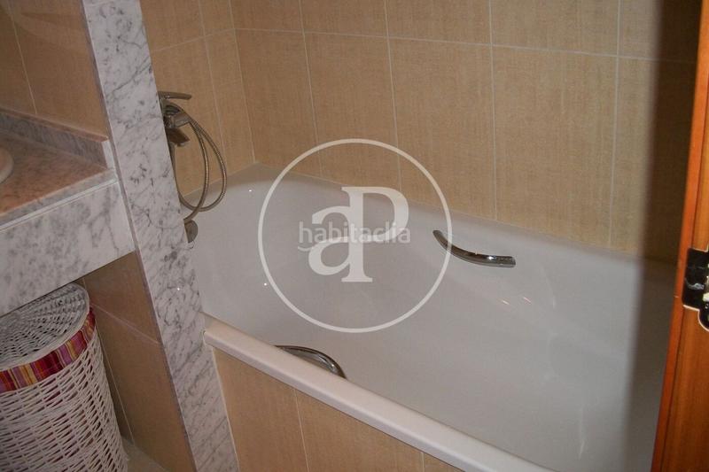 Foto 5ba8cb26-b561-4b5e-a7a7-0b6ce9f4277c. Affitto appartamento con riscaldamento parcheggio piscina in Paterna Foto 5ba8cb26-b561-4b5e-a7a7-0b6ce9f4277c. Affitto appartamento con riscaldamento parcheggio piscina in Paterna