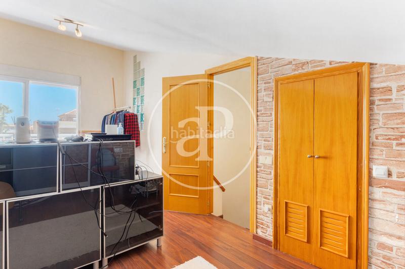 Foto f50f97b4-d2a0-43b4-8d6d-ae58e3c2d86c. Maison jumelée avec chauffage parking dans Nuevo Centro Sagunt Foto f50f97b4-d2a0-43b4-8d6d-ae58e3c2d86c. Maison jumelée avec chauffage parking dans Nuevo Centro Sagunt