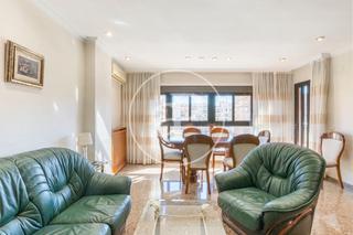 Location Appartement  Av. del general avilés. Piso en alquiler en nou mestalla Location Appartement  Av. del general avilés. Piso en alquiler en nou mestalla