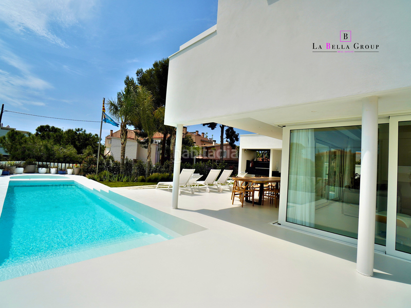 Foto be46012c-7f55-4130-9d3e-e74779b94b48. Casa amb calefacció aparcament piscina a Can Girona - Terramar - Vinyet Sitges Foto be46012c-7f55-4130-9d3e-e74779b94b48. Casa amb calefacció aparcament piscina a Can Girona - Terramar - Vinyet Sitges