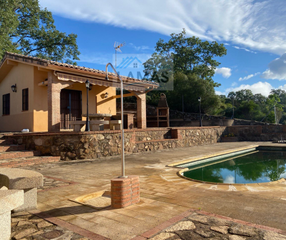 Masia a Valverde de la Vera. Exclusiva finca con dos casas en valverde de la vera Masia a Valverde de la Vera. Exclusiva finca con dos casas en valverde de la vera