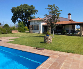 Mas à Carretera madrid-lisboa 1. Estupenda parcela con casa principal y casa auxiliar en navalmor Mas à Carretera madrid-lisboa 1. Estupenda parcela con casa principal y casa auxiliar en navalmor