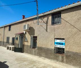 Casa a Calle juntas 26. Casa con patio en mesas de ibor Casa a Calle juntas 26. Casa con patio en mesas de ibor