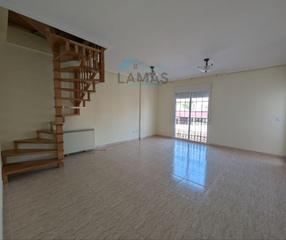 Duplex à Calle las minas 3. Piso dúplex en navalmoral de la mata Duplex à Calle las minas 3. Piso dúplex en navalmoral de la mata