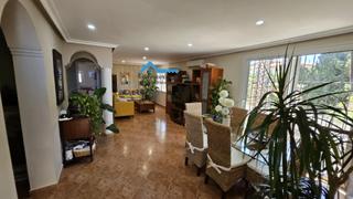 Xalet a Coloma. Acogedora villa a la venta en la nucia Xalet a Coloma. Acogedora villa a la venta en la nucia
