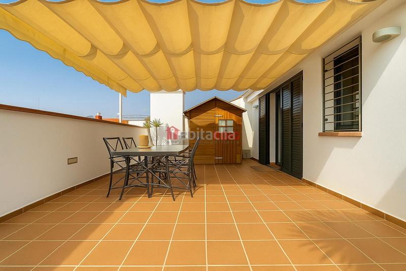 Foto 1946ef14-6c00-4a25-9f0f-766490e8b3c3. Dúplex  de 3 habitaciones con solarium en Centre Sant Pere de Ribes Foto 1946ef14-6c00-4a25-9f0f-766490e8b3c3. Dúplex  de 3 habitaciones con solarium en Centre Sant Pere de Ribes