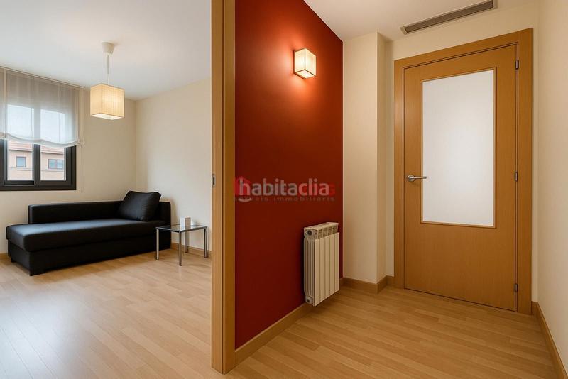 Foto 1c0a851d-a9fe-4885-b4a8-7c2d4ac6e62d. Dúplex  de 3 habitaciones con solarium en Centre Sant Pere de Ribes Foto 1c0a851d-a9fe-4885-b4a8-7c2d4ac6e62d. Dúplex  de 3 habitaciones con solarium en Centre Sant Pere de Ribes
