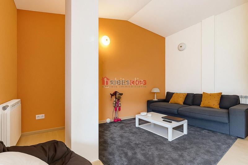 Foto d016eb93-8ee4-45f0-8e62-2316f9ad67d2. Dúplex  de 3 habitaciones con solarium en Centre Sant Pere de Ribes Foto d016eb93-8ee4-45f0-8e62-2316f9ad67d2. Dúplex  de 3 habitaciones con solarium en Centre Sant Pere de Ribes