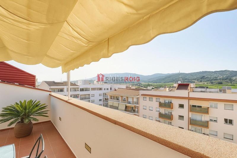 Foto dede8dc9-27b0-4870-8870-2afea840213b. Dúplex  de 3 habitaciones con solarium en Centre Sant Pere de Ribes Foto dede8dc9-27b0-4870-8870-2afea840213b. Dúplex  de 3 habitaciones con solarium en Centre Sant Pere de Ribes