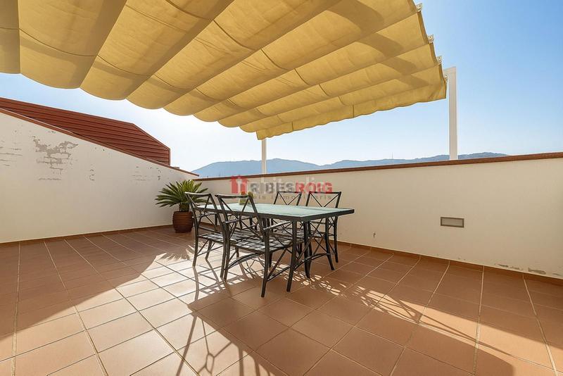 Foto f573a780-17dd-4d9a-9f0a-9c2e30cb4e95. Dúplex  de 3 habitaciones con solarium en Centre Sant Pere de Ribes Foto f573a780-17dd-4d9a-9f0a-9c2e30cb4e95. Dúplex  de 3 habitaciones con solarium en Centre Sant Pere de Ribes