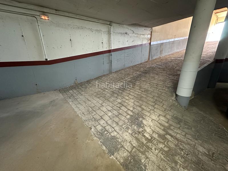 Foto fee0bc89-b989-4fef-905c-befae6a54f76. Aparcament cotxe a Mollina Foto fee0bc89-b989-4fef-905c-befae6a54f76. Aparcament cotxe a Mollina