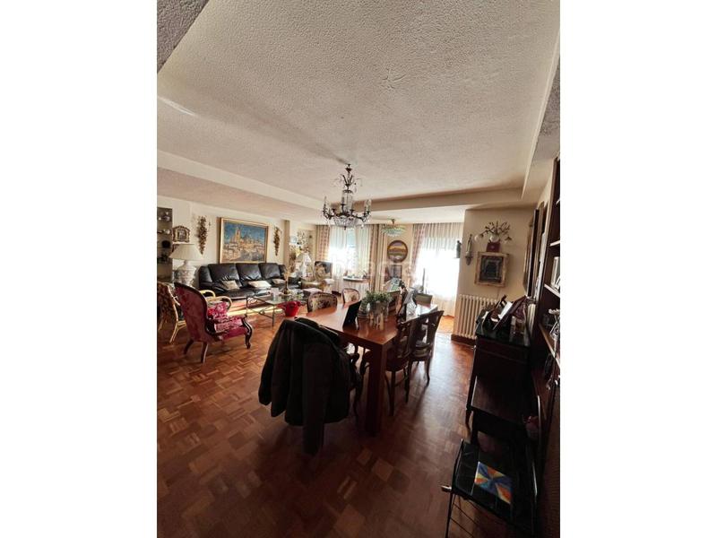 Foto 075d4780-ae6a-41ee-be09-2826770d5625. Piso venta de un piso capital en Centro Ciudad León Foto 075d4780-ae6a-41ee-be09-2826770d5625. Piso venta de un piso capital en Centro Ciudad León