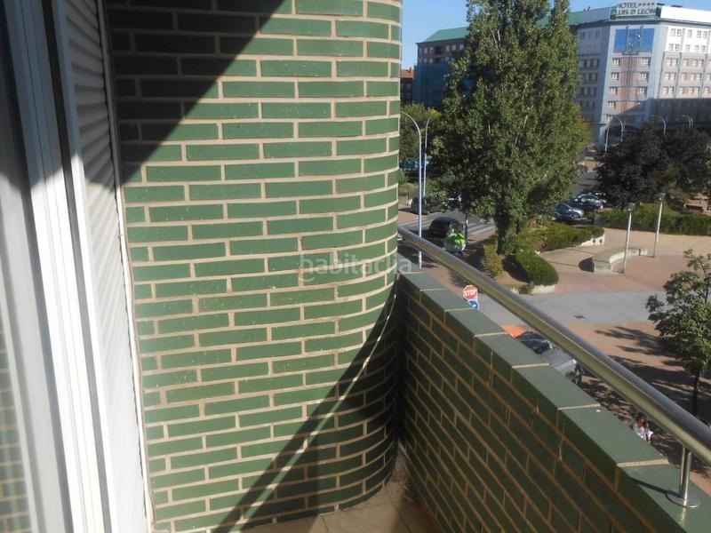 Foto ade7a26a-488f-450b-8dd5-04f1e129398d. Pis amb calefacció aparcament a San Claudio - La Chantría León Foto ade7a26a-488f-450b-8dd5-04f1e129398d. Pis amb calefacció aparcament a San Claudio - La Chantría León