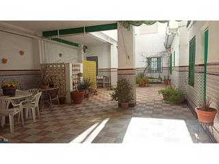 Maison jumelée à Centro ciudad. Venta de casa adosada en linares Maison jumelée à Centro ciudad. Venta de casa adosada en linares