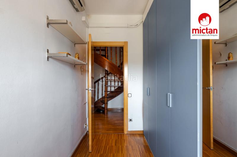 Foto cf31c31a-cd16-4978-a5d2-d11eef6e600e. Attico con riscaldamento parcheggio in Fontsanta-Fatjó Cornellà de Llobregat Foto cf31c31a-cd16-4978-a5d2-d11eef6e600e. Attico con riscaldamento parcheggio in Fontsanta-Fatjó Cornellà de Llobregat