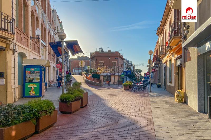 Foto e96d2582-4189-40f1-a98a-c42c521b9a25. Aparcament cotxe a Centre Sant Just Desvern Foto e96d2582-4189-40f1-a98a-c42c521b9a25. Aparcament cotxe a Centre Sant Just Desvern