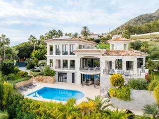 House in Sierra Blanca House in Sierra Blanca