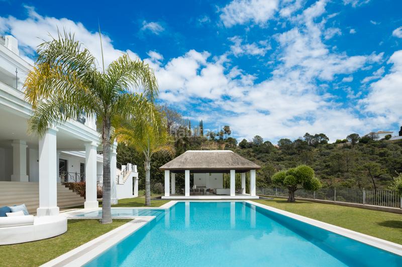 Foto bd8c8c76-9dc7-4e0d-9fab-899cb0a140fb. Casa con riscaldamento parcheggio piscina in El Madroñal Benahavís Foto bd8c8c76-9dc7-4e0d-9fab-899cb0a140fb. Casa con riscaldamento parcheggio piscina in El Madroñal Benahavís