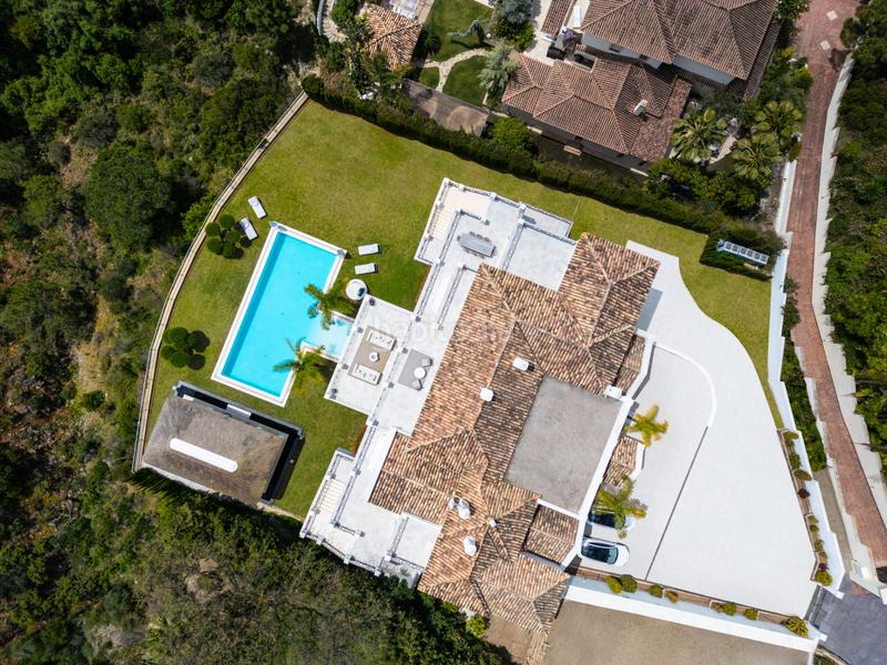 Foto d36d82e4-5d06-436f-8b09-7d7259444f4f. Casa con riscaldamento parcheggio piscina in El Madroñal Benahavís Foto d36d82e4-5d06-436f-8b09-7d7259444f4f. Casa con riscaldamento parcheggio piscina in El Madroñal Benahavís