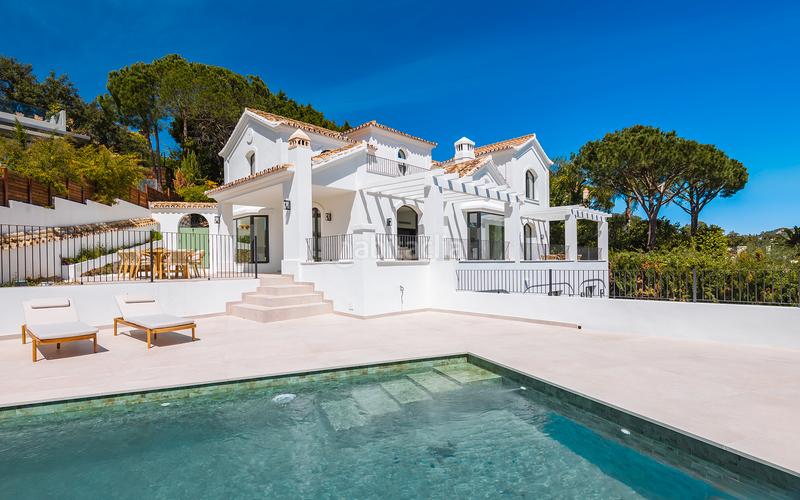 Foto cb0ab5ea-aec0-4fa0-aaca-29350122de4e. House with heating parking pool in El Madroñal Benahavís Foto cb0ab5ea-aec0-4fa0-aaca-29350122de4e. House with heating parking pool in El Madroñal Benahavís