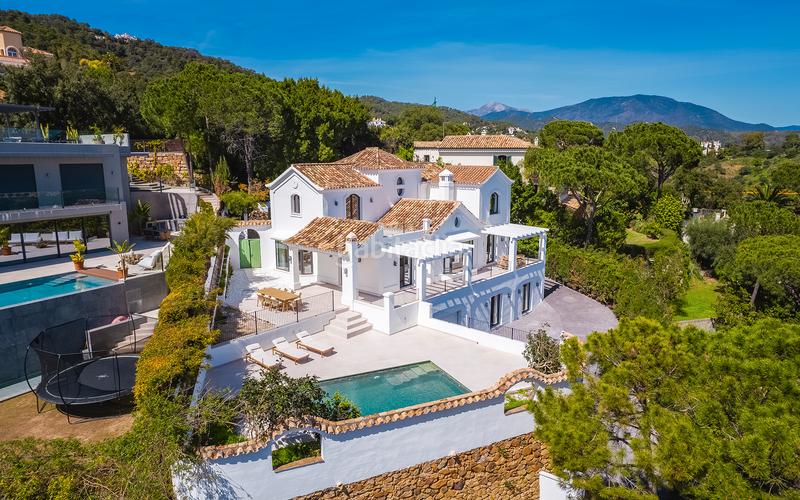 Foto d4a59971-6168-4347-aa52-62aea8add2c1. House with heating parking pool in El Madroñal Benahavís Foto d4a59971-6168-4347-aa52-62aea8add2c1. House with heating parking pool in El Madroñal Benahavís