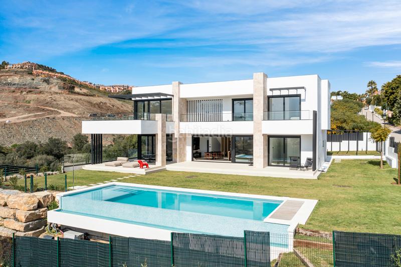 Foto 43b111c2-7def-4a70-b2fe-e000df0f7b36. Casa con riscaldamento parcheggio piscina in La Alquería Benahavís Foto 43b111c2-7def-4a70-b2fe-e000df0f7b36. Casa con riscaldamento parcheggio piscina in La Alquería Benahavís