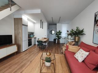 Location Duplex San vicente. Áticodúplex con vistas a la ría a 100 m de puerta del sol Location Duplex San vicente. Áticodúplex con vistas a la ría a 100 m de puerta del sol