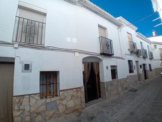 Maison jumelée à Yunquera. Casa con encanto y vistas espectaculares en yunquera — lista par Maison jumelée à Yunquera. Casa con encanto y vistas espectaculares en yunquera — lista par