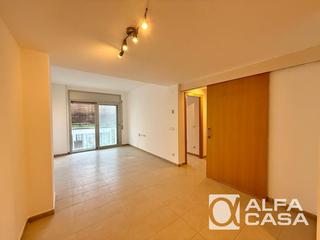 Pis  N/a. Venta conjunta de 2 pisos en lloret de mar, junto a la playa Pis  N/a. Venta conjunta de 2 pisos en lloret de mar, junto a la playa