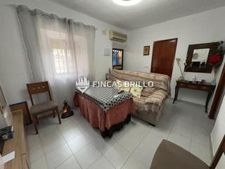 Maison jumelée  Calle garrovillas. ?? casa reformada con terraza y patio – lista para entrar a vivi Maison jumelée  Calle garrovillas. ?? casa reformada con terraza y patio – lista para entrar a vivi