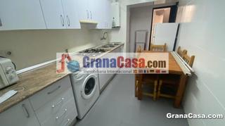 Miete Etagenwohnung in Plaza albert einstein 12. Habitaciones en piso compartido de 7 dormitorios y 2 baños junto Miete Etagenwohnung in Plaza albert einstein 12. Habitaciones en piso compartido de 7 dormitorios y 2 baños junto