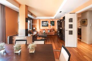 Appartement Carrer de folgueroles. Junto a plaza bonanova Appartement Carrer de folgueroles. Junto a plaza bonanova
