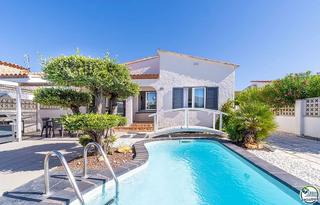 Maison à Calle del cap gros 23. Encantadora casa de una sola planta con piscina  santa margarita Maison à Calle del cap gros 23. Encantadora casa de una sola planta con piscina  santa margarita