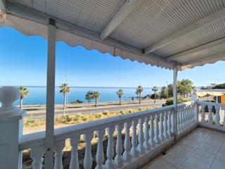 Location Maison jumelée à Calle antares 17. 1 a linea de playa " benalmádena" Location Maison jumelée à Calle antares 17. 1 a linea de playa " benalmádena"