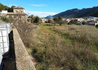Masia a Moixent. Vendo casa senorial con 450 m2 y 4500m2 de naves sobre parcela d Masia a Moixent. Vendo casa senorial con 450 m2 y 4500m2 de naves sobre parcela d